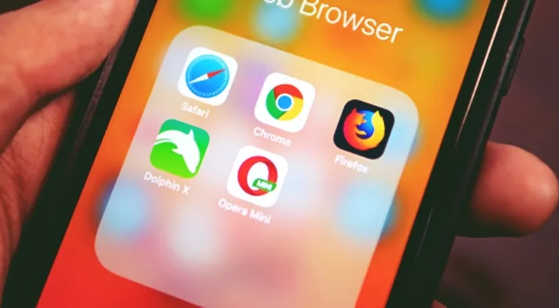 Mozilla, the developer of the Firefox Internet browser, has taken aim at Apple, Google, and Microsoft, claiming that their operating systems make it difficult for browsers such as open source Firefox to be used on the platforms they control.